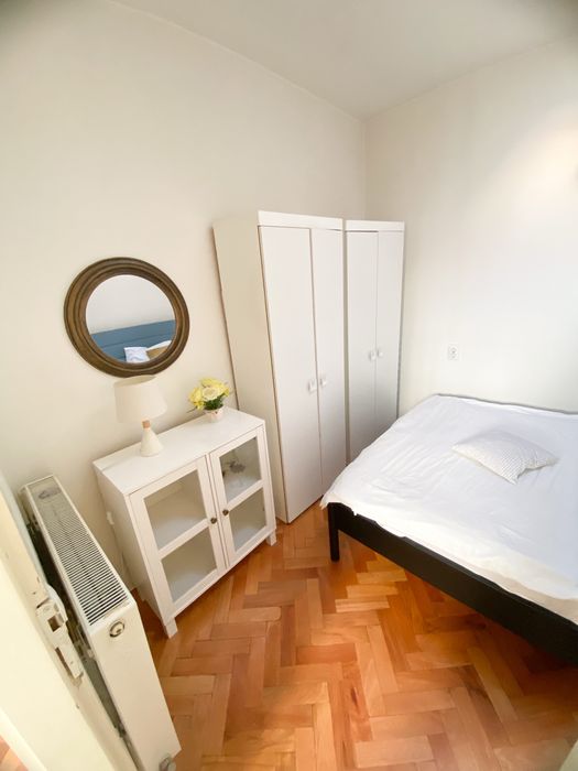 Apartament 2 camere ultracrentral plata cu card de vacanta