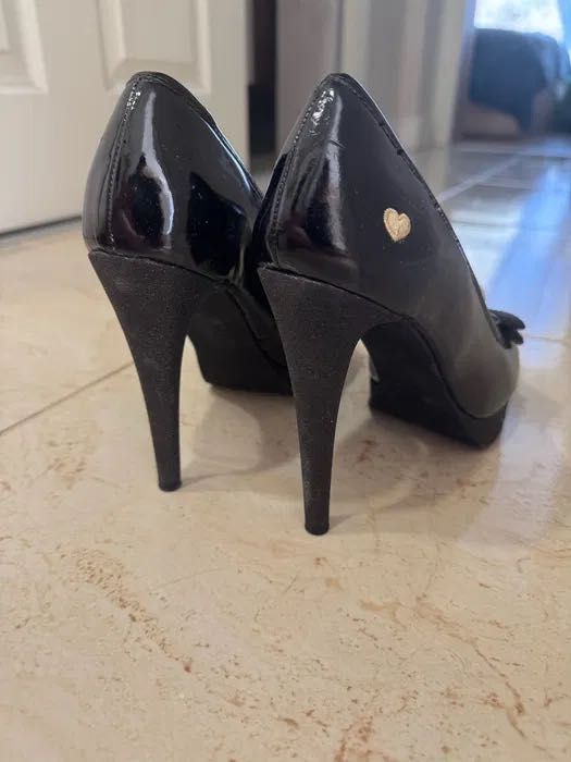 Love Moschino обувки с ток и Napapijri платформи