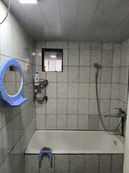 ДОМБРАБАД   7 хона 2-каватлик ховли жой ( Арзон нархкга )