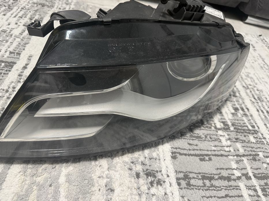 Far Audi  Stanga A4B8 NOU!