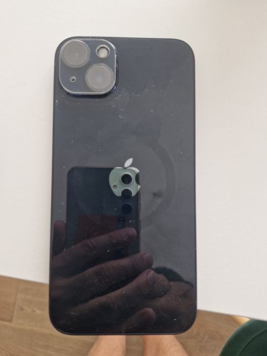 Vand Iphone 14 plus 256 Gb, cu display fisurat + casti