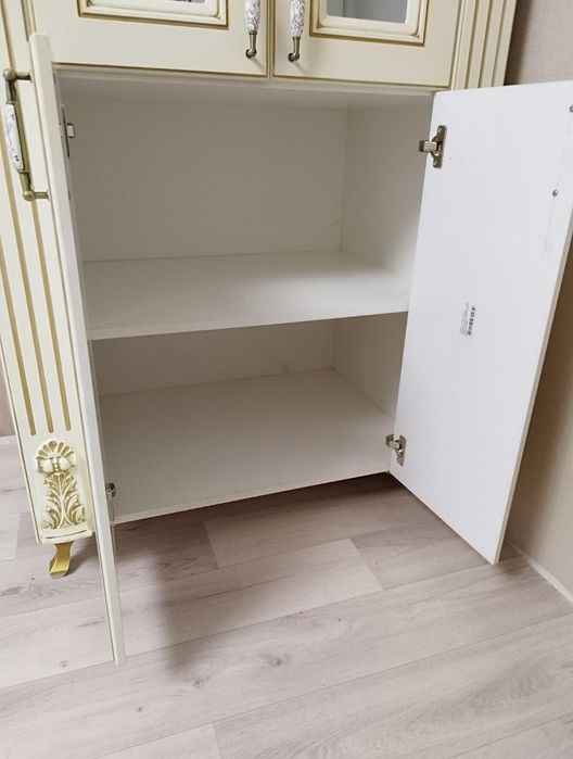 Шкаф для гостинной