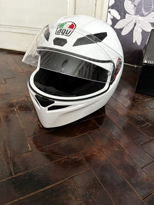 Каска за мотор Agv k1s