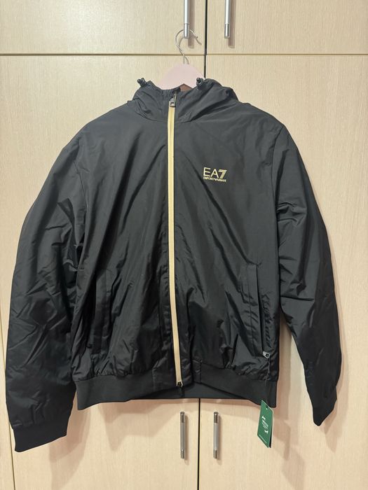 Emporio Armani чисто ново яке