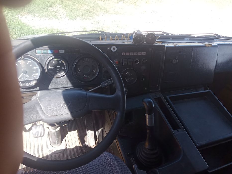 Продам тягач супер Маз 2003г.