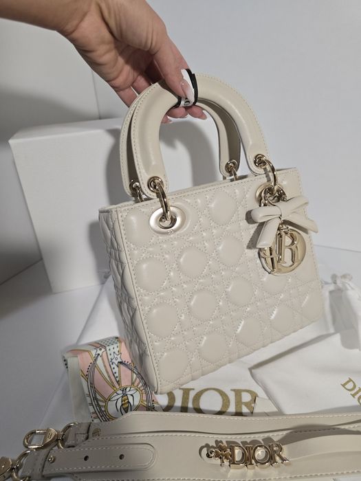 Налична чанта Lady Dior
