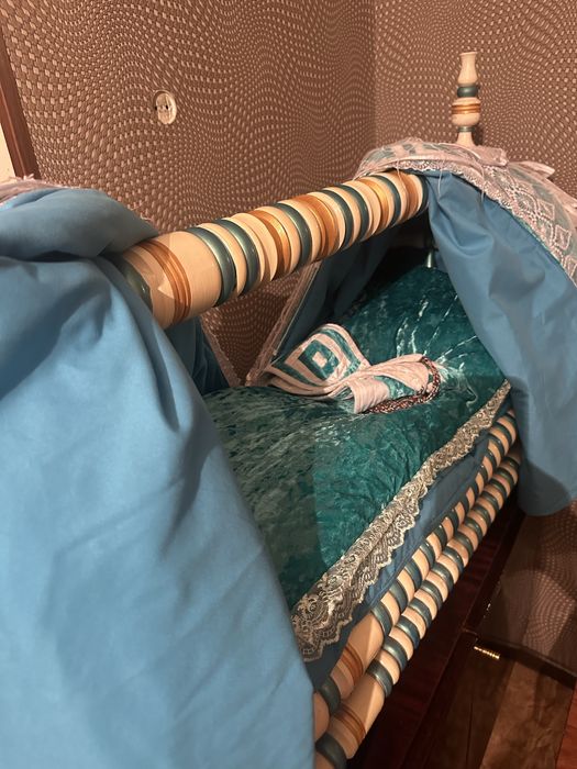 Продаётся бесік в хорошем состоянии.