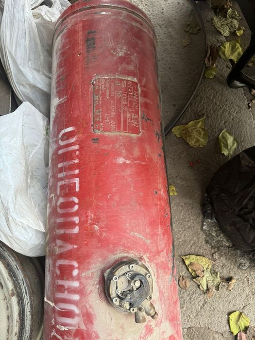 Продам балкон 60 литров! Только газ балон