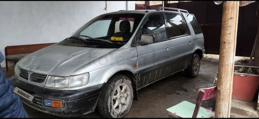 Mitsubishi Spacewagon 1992