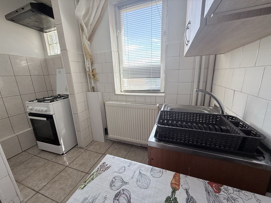 Apartament 2 camere decomandat Etaj 2 cu  Centrală termică