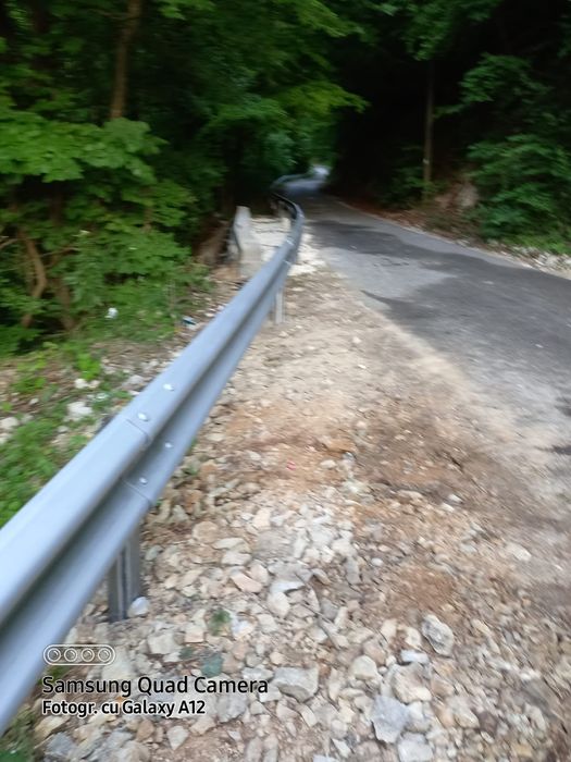 Parapet metalic zincat semigreu