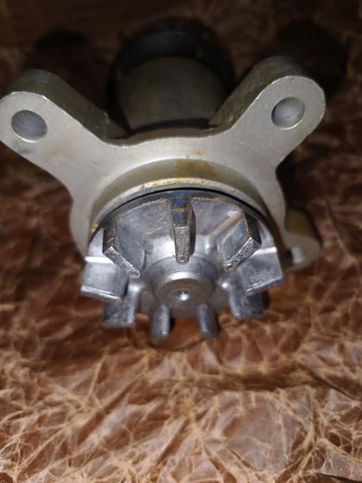 Водна помпа" Москвич"