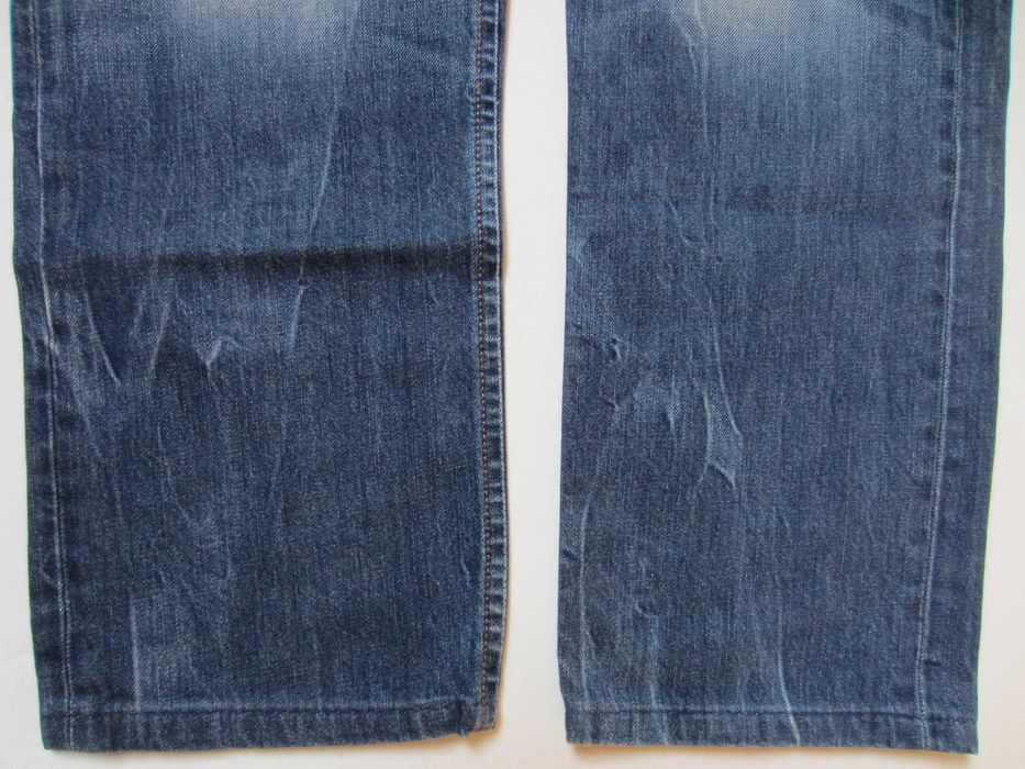 Blugi Diesel IAKOP, W33 L30,Talie=88cm,Lung=96cm,drepti,stare f. buna.