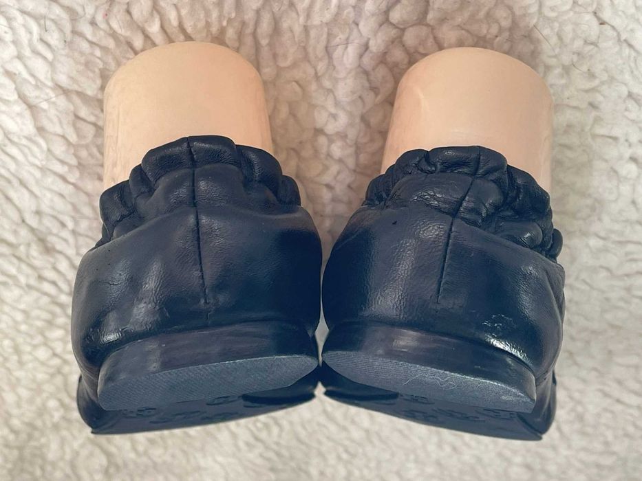 Balerini negri dama piele naturala Tory Burch logo auriu opinci fete