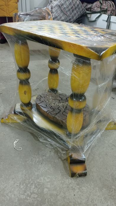 Шахматный стол + 2 стула