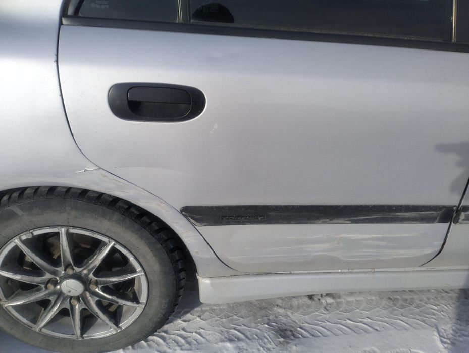 Продам Митсубиси каризма 2002