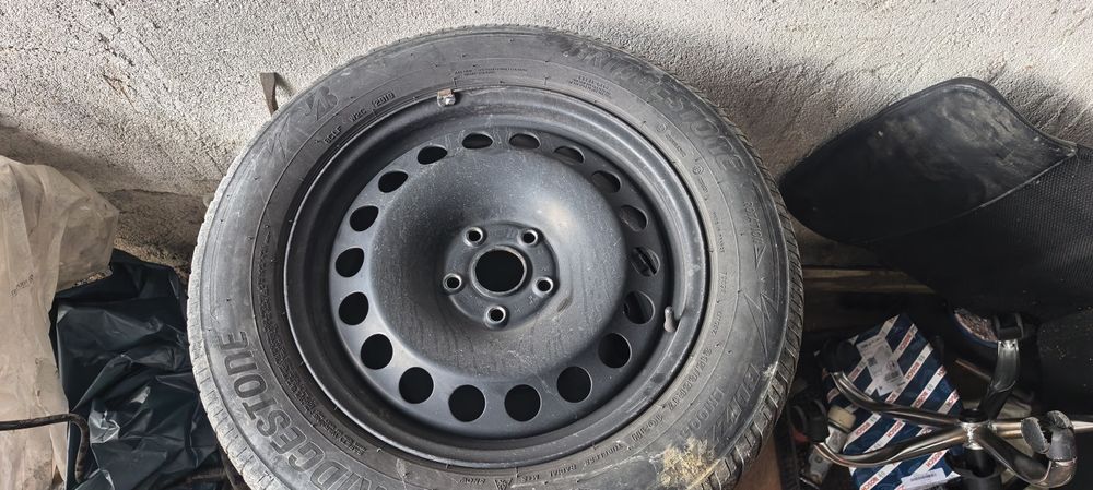 Зимни гуми с джанти 17" Bridgestone