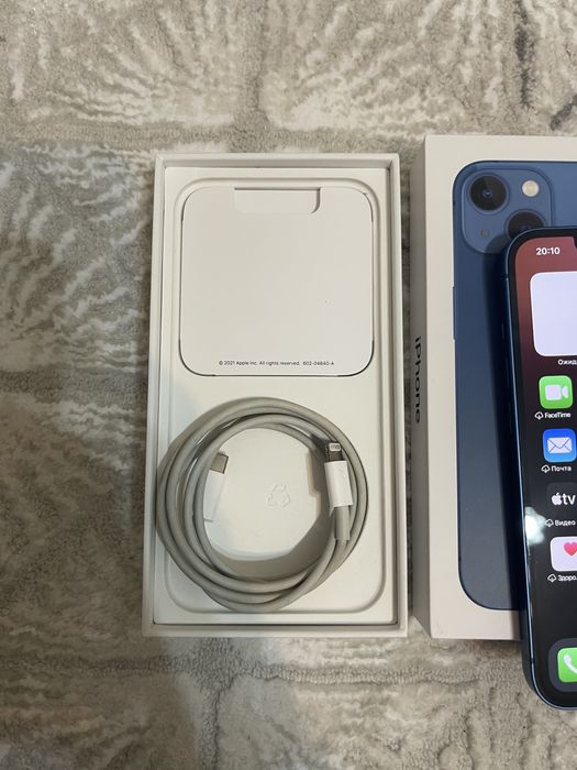 iPhone 13 в идеальном состоянии