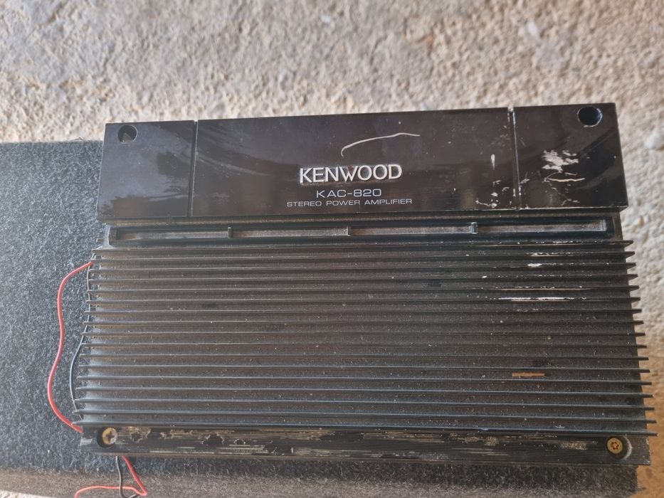 бас каса с усилвател