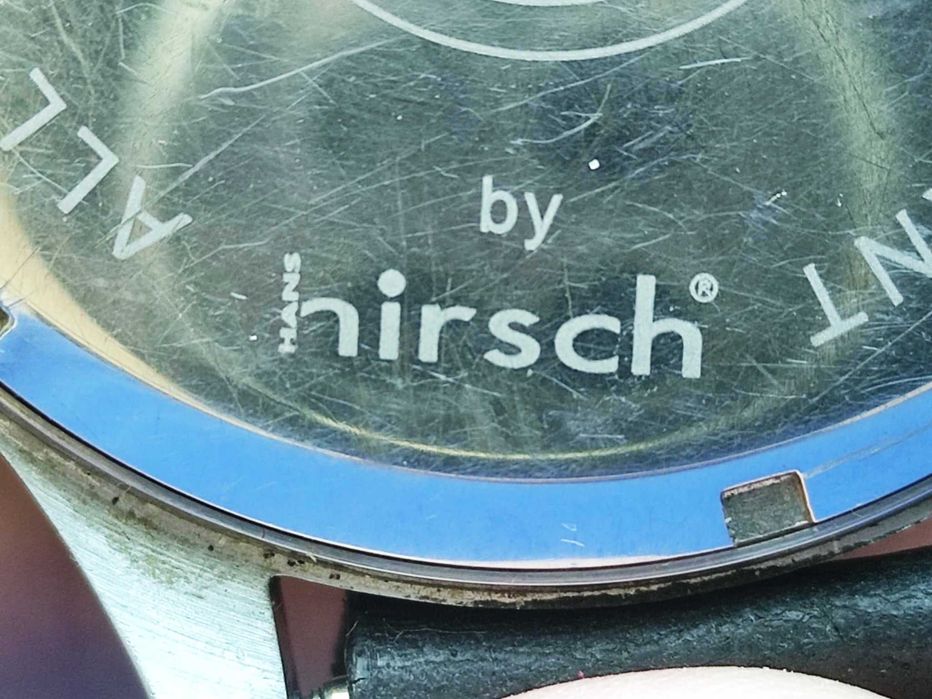 Уникален часовник на Hirsh, поръчан специално за WV
