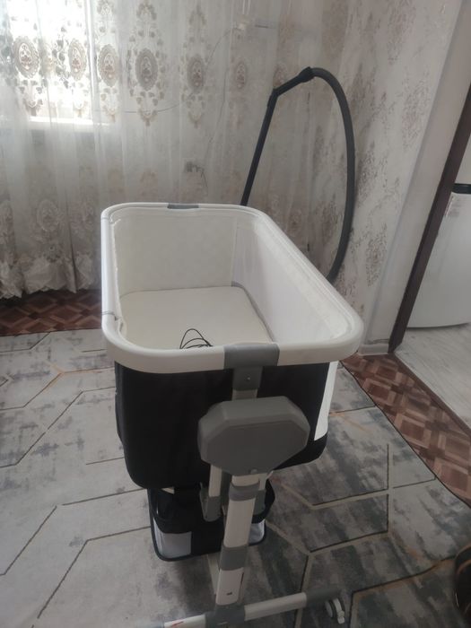 Продам манеж элекрический