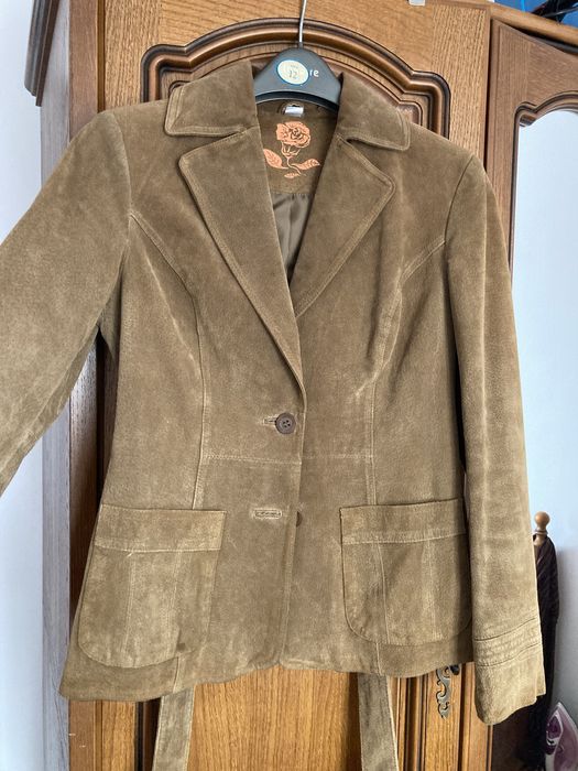 Haina dama din piele intoarsa, cu cordon in talie, noua