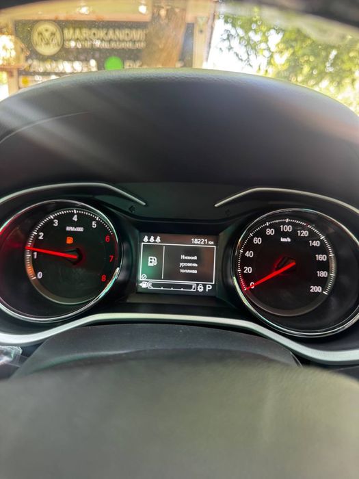 Chevrolet Onix premier