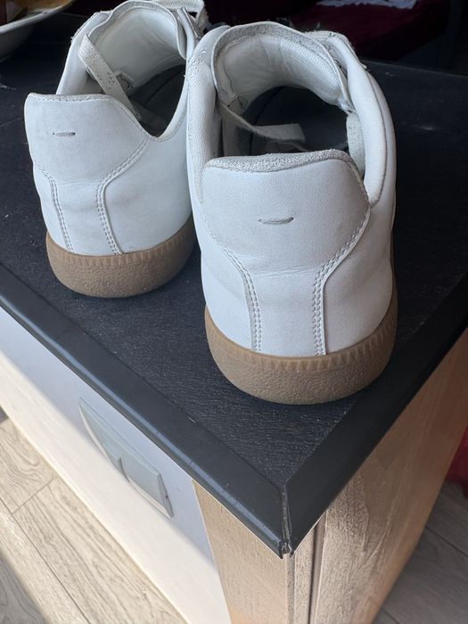 Maison Margiela gats painted white