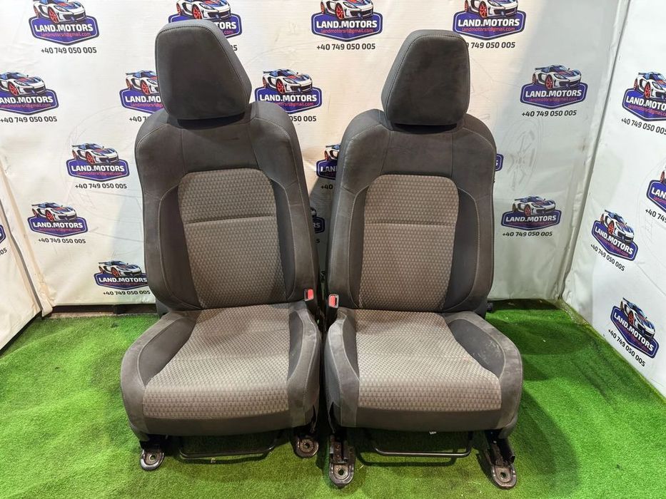 INTERIOR TEXTIL / SCAUNE + BANCHETE TOYOTA AURIS 1.2 BENZINA 2017 / HATCHBACK 5 USI 2013-2019