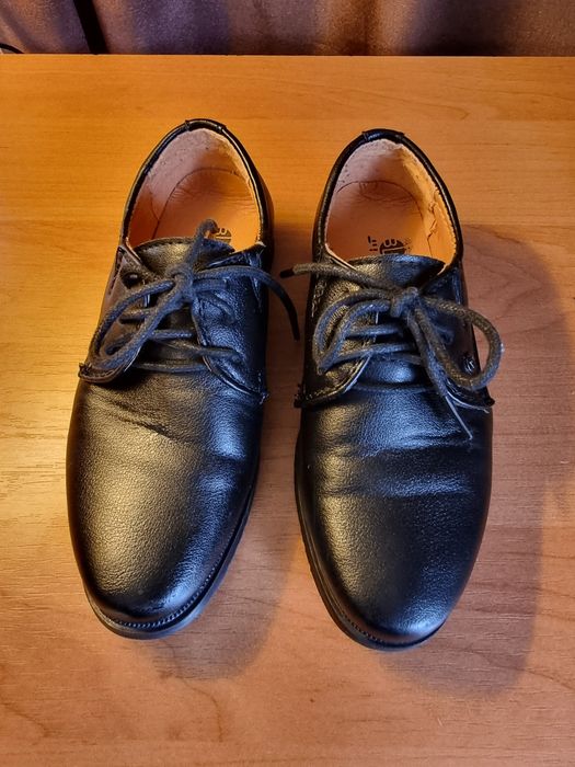 Туфли детские продам