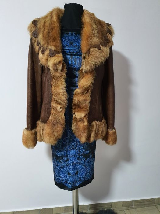 Blana naturala de vulpe si piele naturala, guler spectaculos;