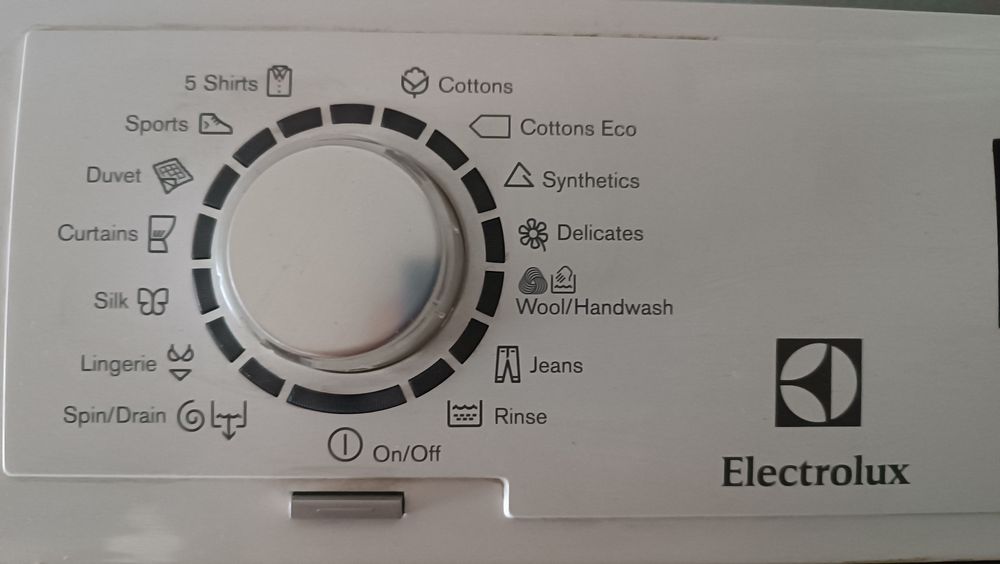 пералня с горно зареждане ELECTROLUX -6кг.