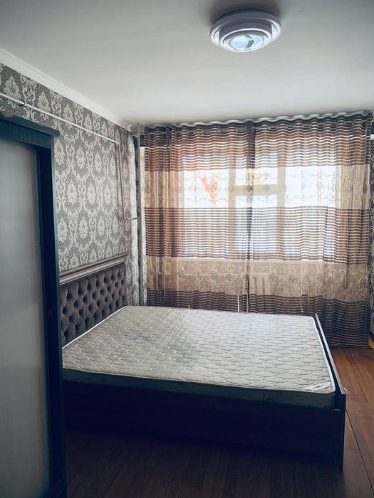 Юнусабад 9 квартал. Продается квартира  2/7/9