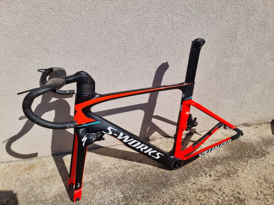 Specialized venge vias-карбонова рамка