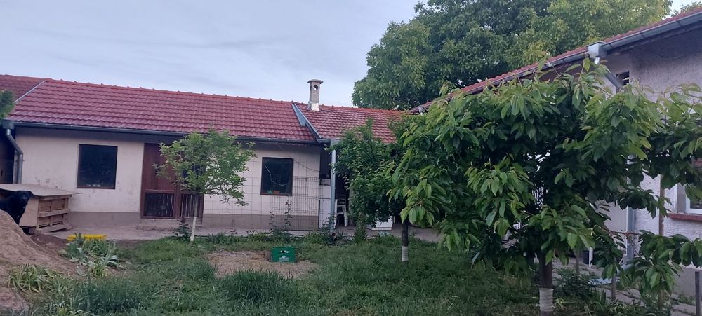 Продава се Къща в Долни Дъбник - 50 кв.м за 1300 €/кв.м - Снимка #1