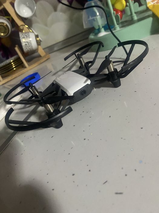 dji Tello много як дрон