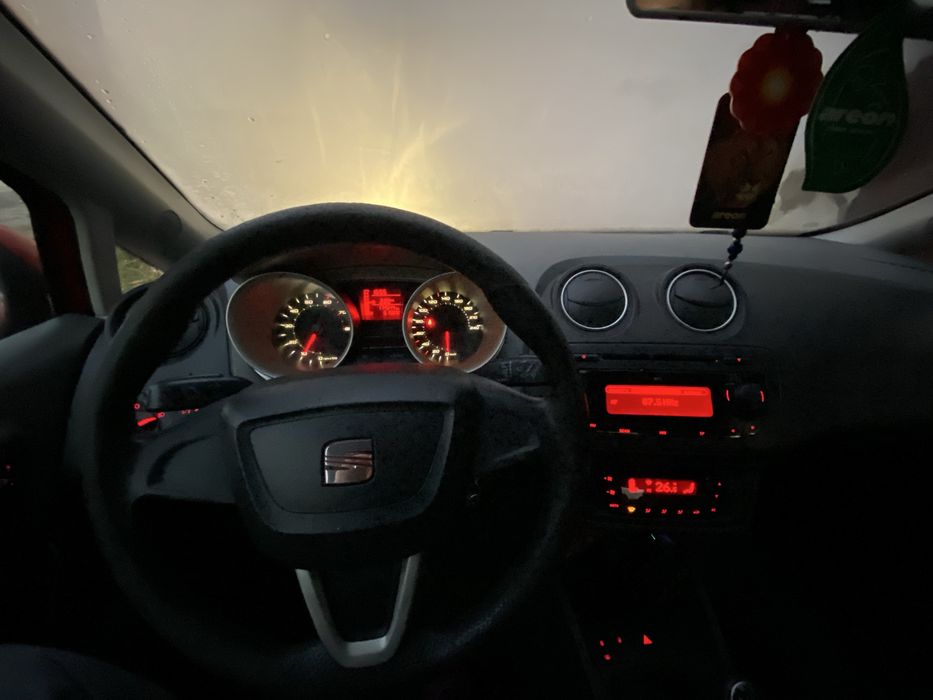Vând seat ibiza 1.4