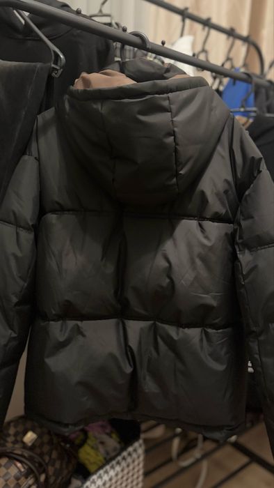Продаю куртку новая