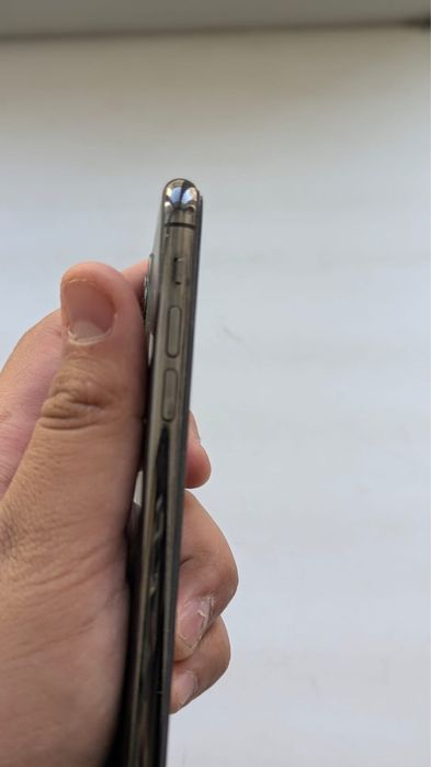 Продам два айфона