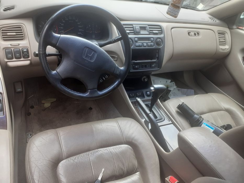 Dezmembrez Honda Accord 3.0