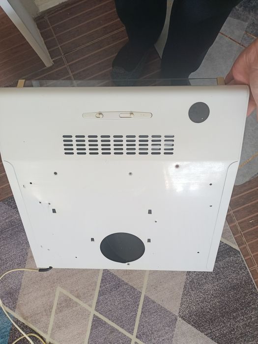 Вытяжка на кухную