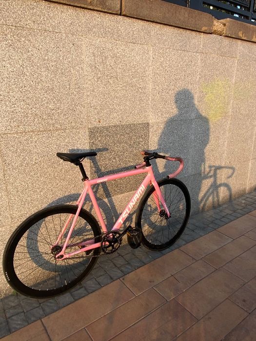 Продам цуник размер л за 155тыс