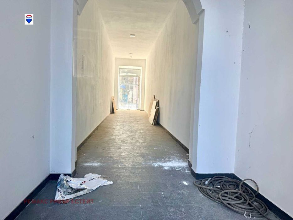 Продава се Етаж от къща в Русе, Център - 246 кв.м за 726 €/кв.м - Снимка #8