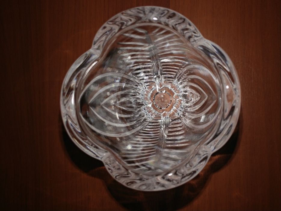 Xrustal gulvaza.