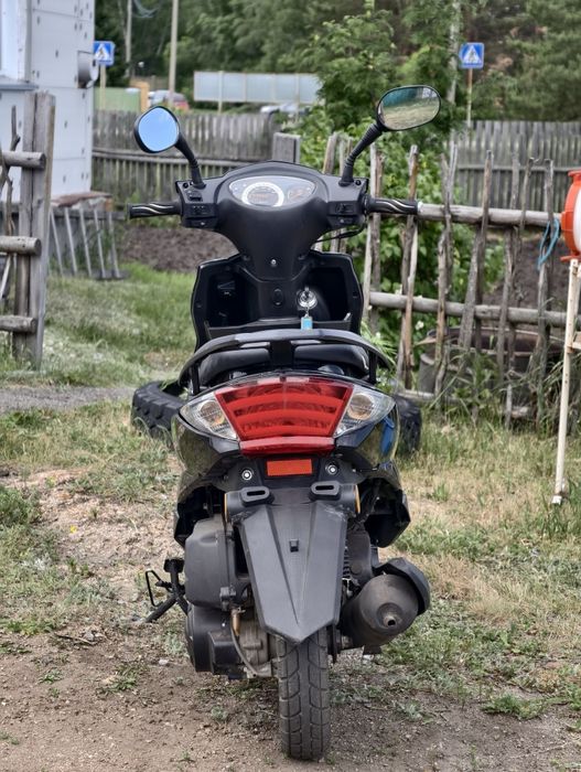 Продам скутер м8