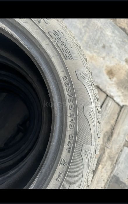 Продаю зимние шипованные шины