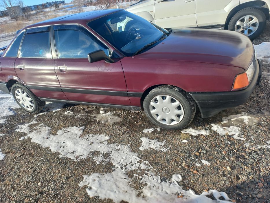 Продам Ауди 80, без вложения.