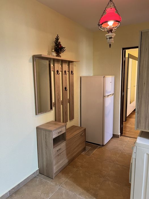 Proprietar inchiriez apartament 2 camere zona Lipovei !