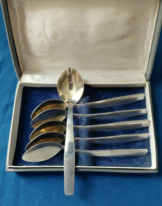 Мельхиоровые чайные ложки