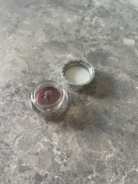 Hourglass сенки за очи цвят Molted